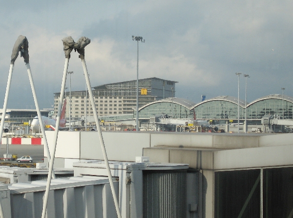 Hong Kong Airport 4