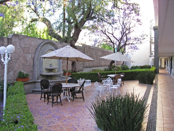 Seats along the hotel walkway